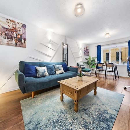 Quirky Canary 2Bed, Free Parking, Smart Tv & Games Londres Exterior foto